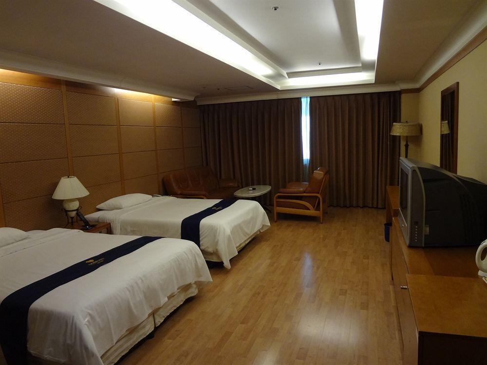 בוסאן Diamond Tourist Hotel מראה חיצוני תמונה