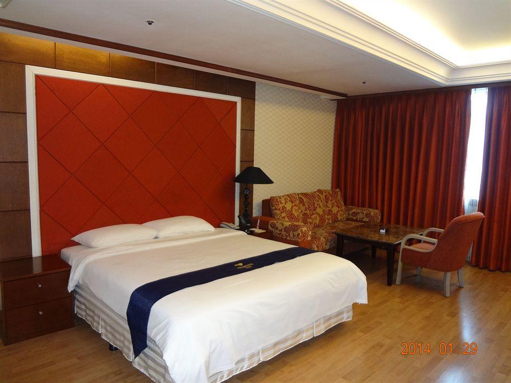 בוסאן Diamond Tourist Hotel מראה חיצוני תמונה