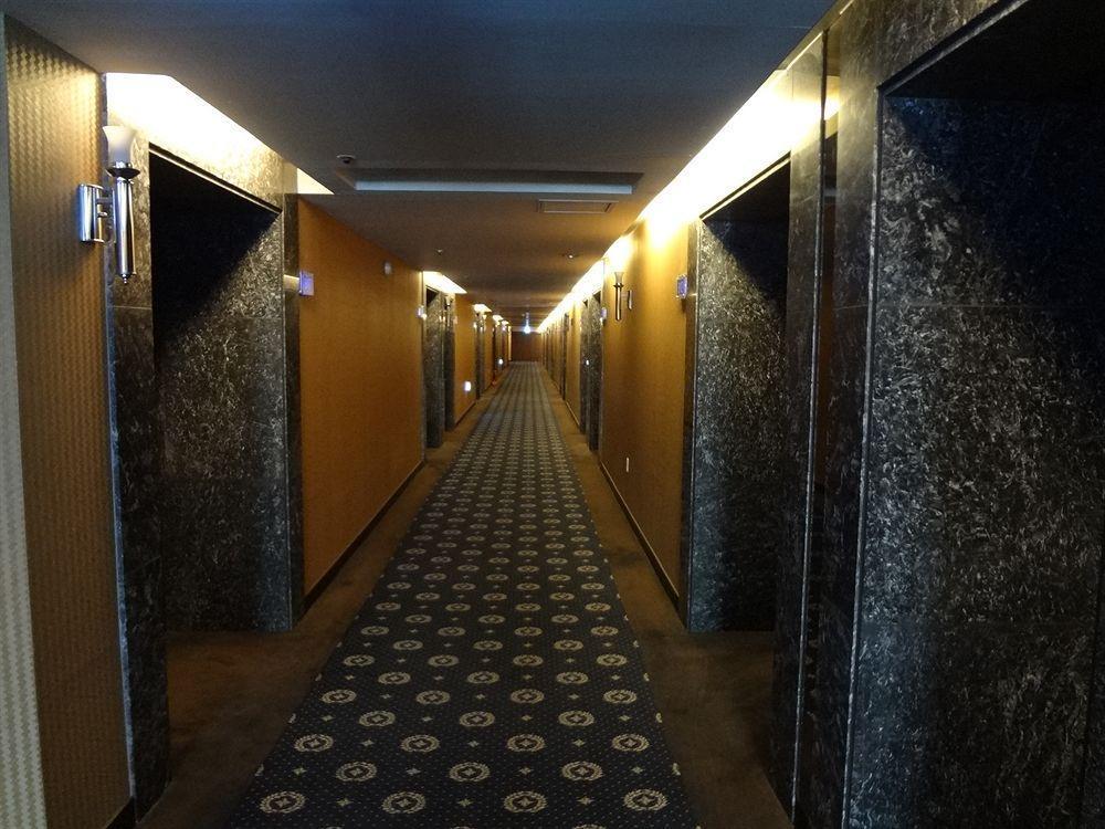 בוסאן Diamond Tourist Hotel מראה חיצוני תמונה