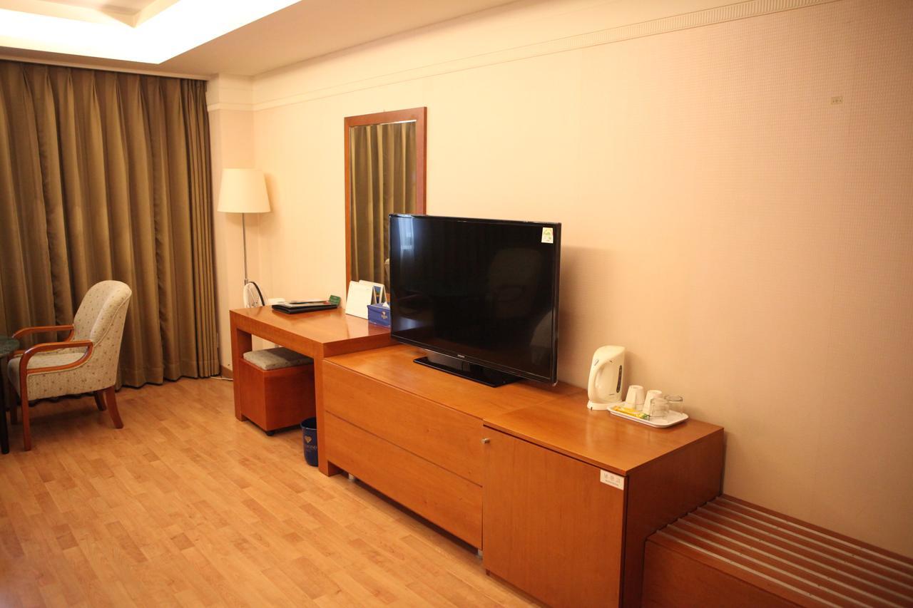 בוסאן Diamond Tourist Hotel מראה חיצוני תמונה