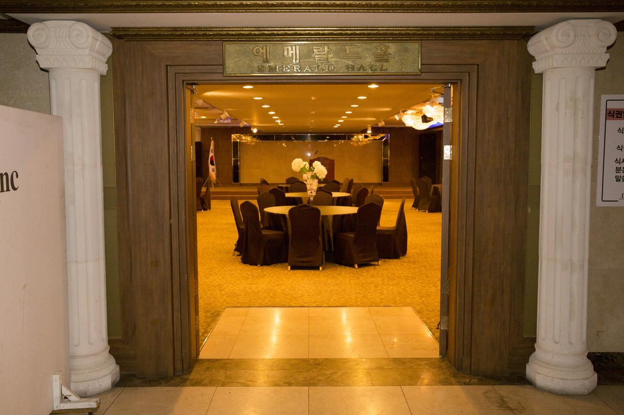 בוסאן Diamond Tourist Hotel מראה חיצוני תמונה